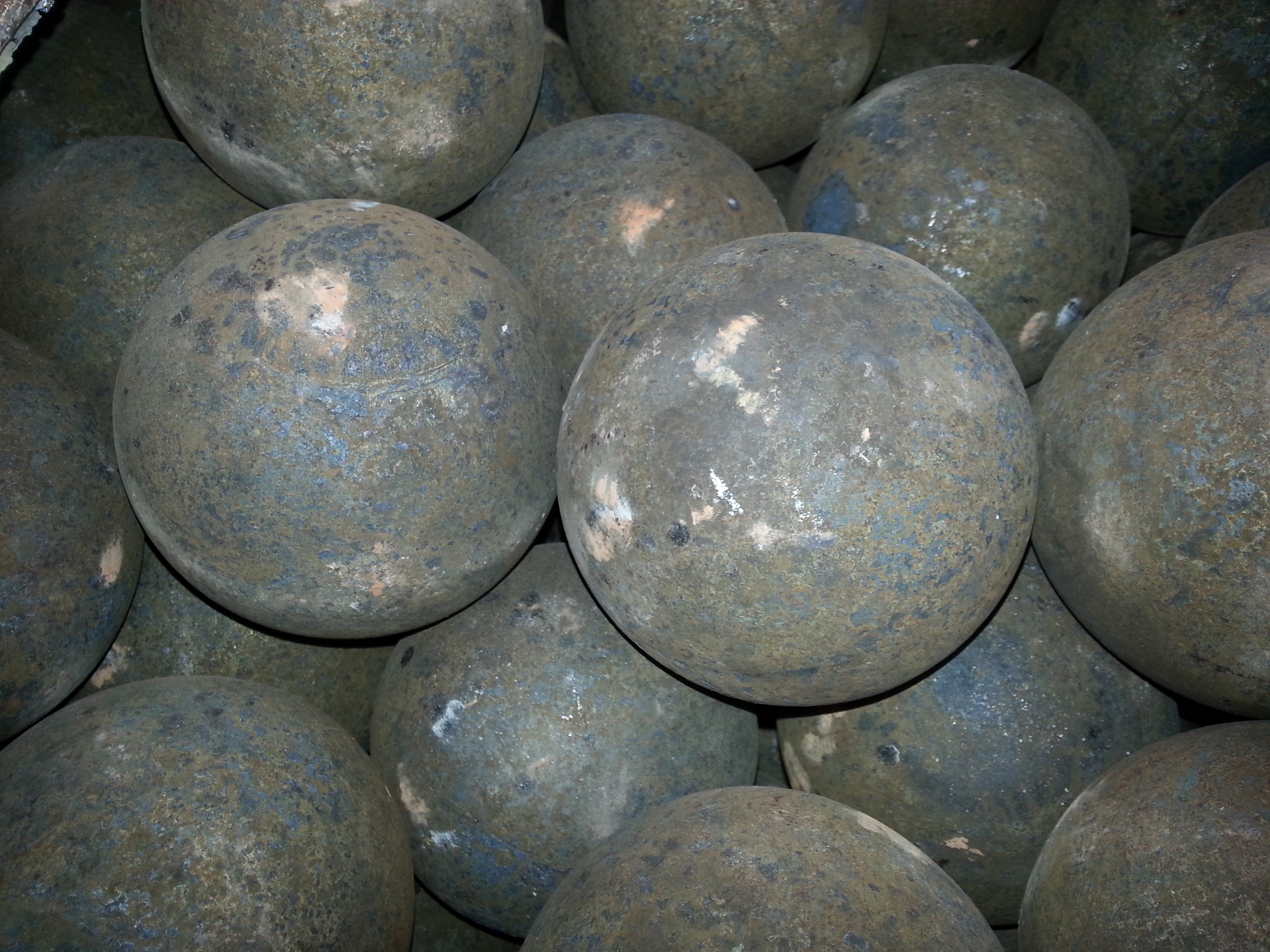 Geschmiedetes werfendes Warmwalzen, das Stahlball für Bergwerk und Zementfabrik reibt