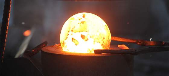 20-180 mm geschmiedete Stahlkugel für den Bergbau Zement schleifen Schlagfestigkeit 12 Joule HRC 55-65