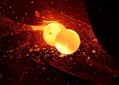 Hochwertige 52–65 HRC geschmiedete Stahl-Schleifkugel, 40 mm, 50 mm Eisen-geschmiedete Schleifkugel