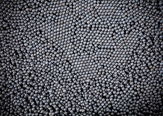 Spezialisierte Kugelmühle Schmiede Gusseisenkugeln 30mm 150mm In Bergbau Zement Energieindustrie